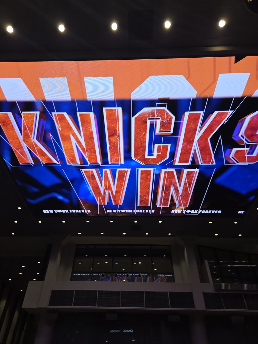 spree06's tweet image. Another game in MSG...another win for the knicks ! #knicks #onceaknickalwaysaknick #shamet #kat @KnicksVerseFr @KnicksFrance