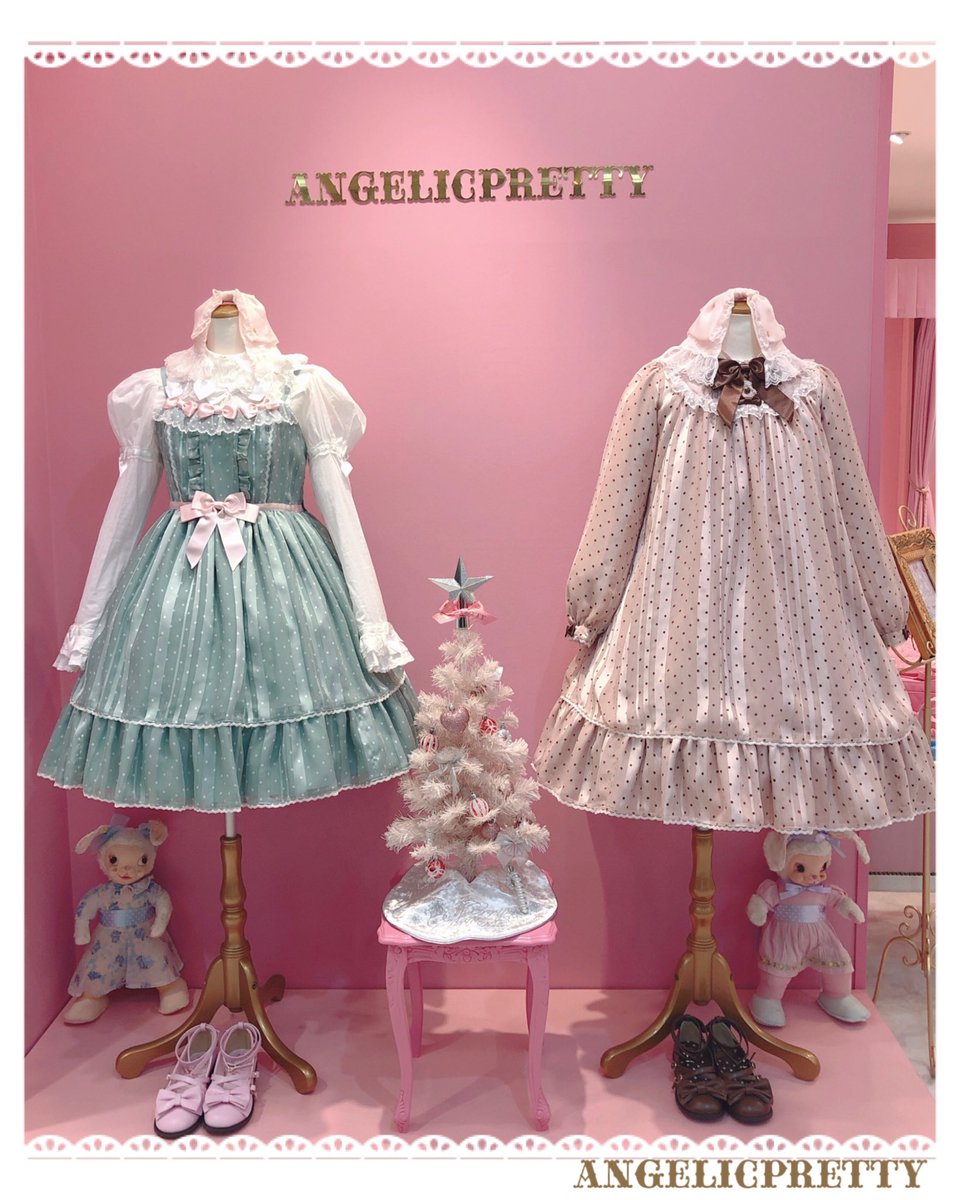 🤎 Sweet Dotシフォンシリーズ 🤎

柔らかいシフォンにドットが可愛らしい甘いデザインのSweet Dotシフォンシリーズが登場です🧸

♡ワンピース￥41,800(税込)
♡ジャンパースカート￥39,600(税込)
全2色　ピンク・ミント

ドールボックスを新作にお着替えしました✨
是非チェックしてみてくださいね🎶