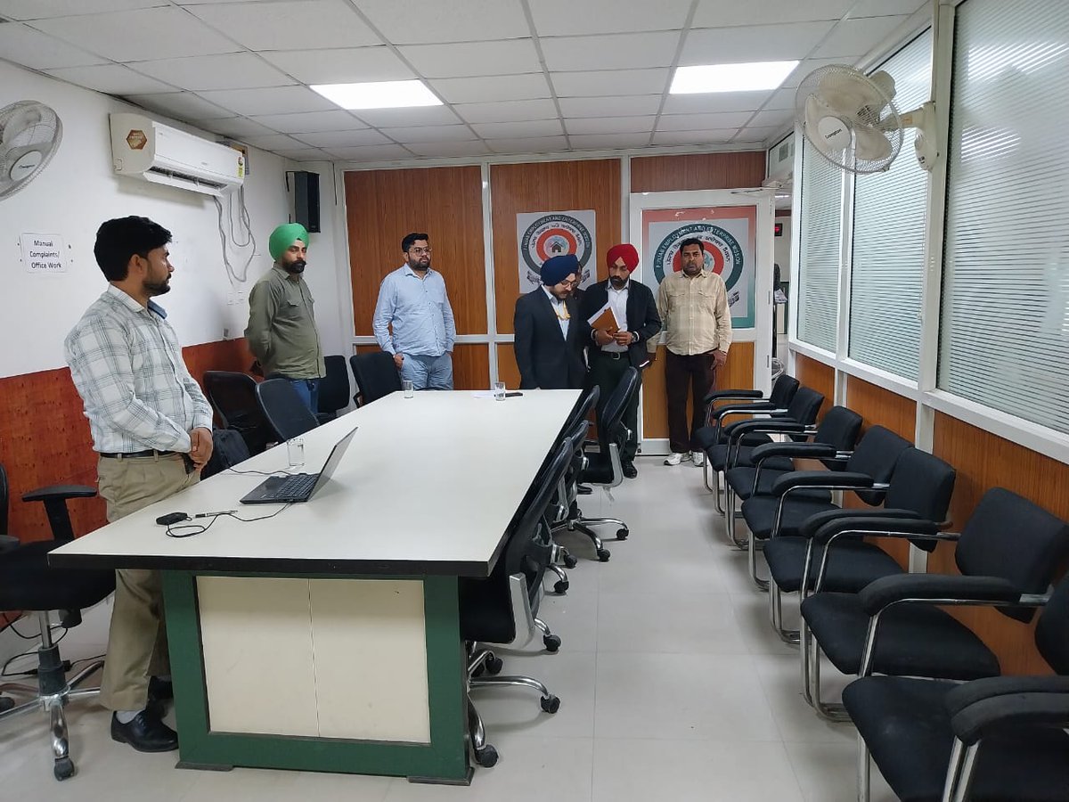 PoEChandigarh's tweet photo. PoE Chandigarh held meetings with District Administration and Employment Generation Dept., Punjab at districts of Sri Muktsar Sahib and Ferozepur. Conducted an informative session for PTPR-registered visa consultants on Emigration regulations and the eMigrate portal.
#eMigrate https://t.co/mEULEDOI5x