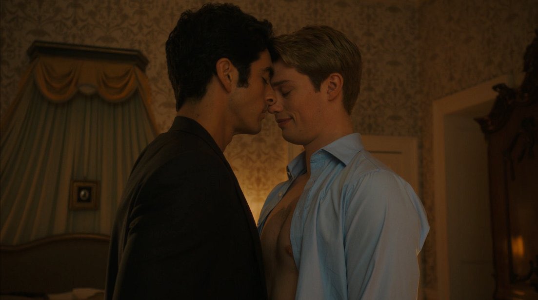 Dani_Dabbles's tweet photo. Henry’s “only momentarily” comment to then asking Alex to make love. He was determined to get everything he craved before this ended 🥲 #RWRBRewatch https://t.co/9NOc7QWkTq