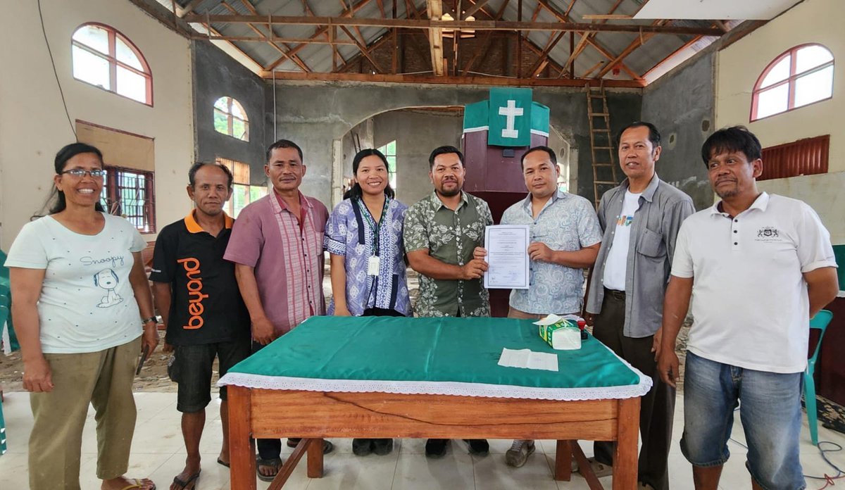 tobapulp_id's tweet photo. TPL Jaya!  

Sebagai bentuk kepedulian terhadap kehidupan sosial dan keagamaan masyarakat, Toba Pulp Lestari terus memberikan dukungan kepada gereja-gereja di sekitar wilayah operasional perusahaan. 

https://t.co/ugKaE1b8EY

#TPLJaya 
#TPL 
#Gereja 
#Katholik 
#HKBP 
#GKPI 
#GMI https://t.co/z70fTb6WJ3