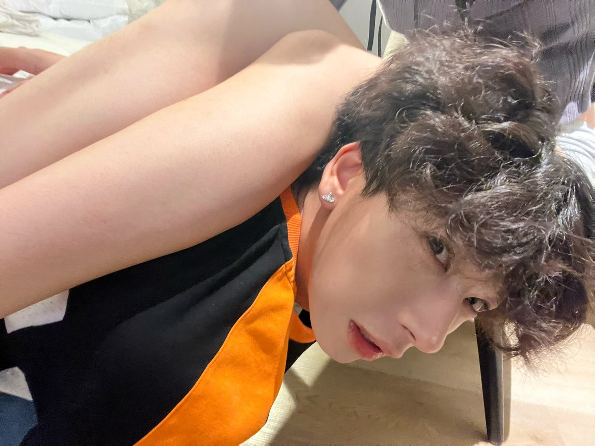 Evil7o_X's tweet image. 偷拍视角～