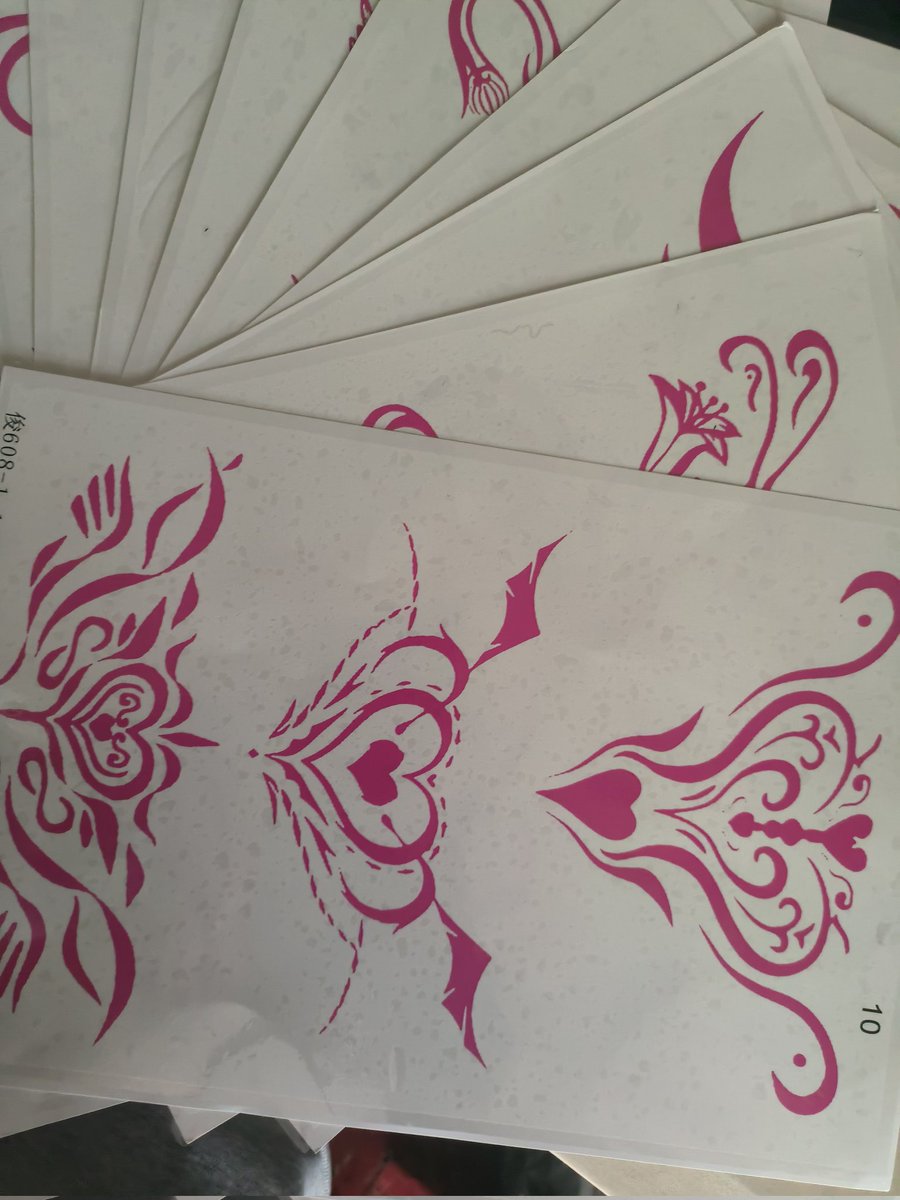 你想要我贴哪个呢？
#女大学生 #女M