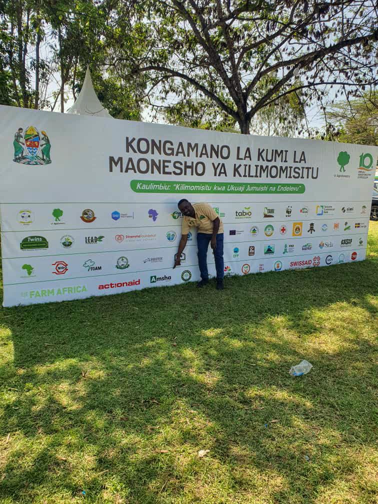 AmshaInstitute's tweet photo. AMSHA Institute participated in the 10th Agroforestry Symposium organized by Vi Agroforestry, held in Musoma, Tanzania.

#agroforestry #kilimomisitu https://t.co/xLBRVFFooj