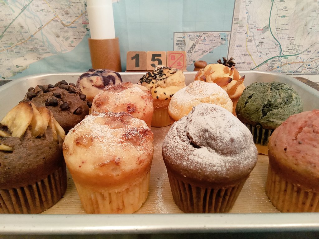 sunpuyaki's tweet image. 静岡市、お天気よく、絶好の行楽日和ですね☀️

すんぷ焼き、追加で、焼きました❗
和ふぃんも、焼き上がりました❗
おひとつでも、お気軽に寄ってね🤗

#ソフトクリーム🍦
#おしるこ
#澤木屋特製和風パフェ