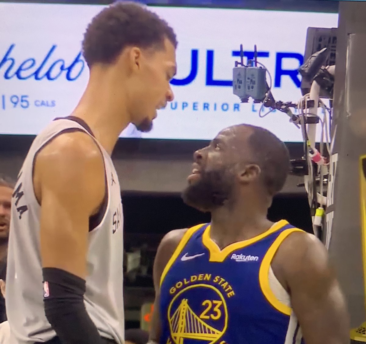 JoestarJokic's tweet image. basket didn’t count💔💔 aura moment tho