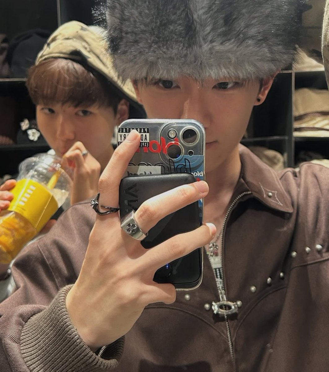 yOoi11i's tweet photo. 재현이 인스타에 윤서…🥹🥹
#나윤서 #NAYUNSEO https://t.co/MG6w1TjJVP