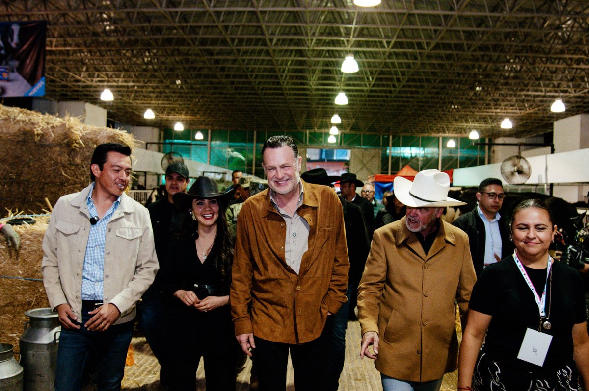 ¡La Feria Internacional Ganadera de #Querétaro 2025 ya comenzó! 

Hoy dimos el botonazo inaugural de este tradicional encuentro convocando a las y los queretanos, y a todos nuestros visitantes, a disfrutarlo en familia, con mucha alegría, responsabilidad y seguridad.