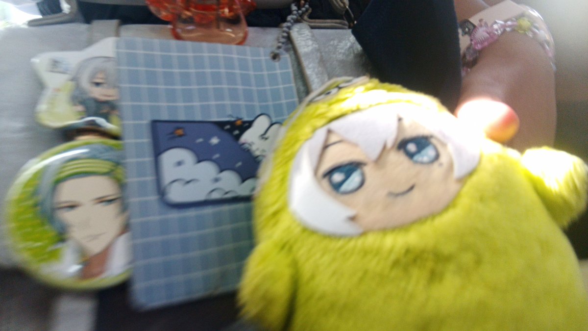 BANTU RT!! YANG MELIHAT NUIKUUUUU TOLONGGGGG ILANGGGG AAAA

DI CF21 YG LIAT MUNGKIN 

BANTU RT PLSSS