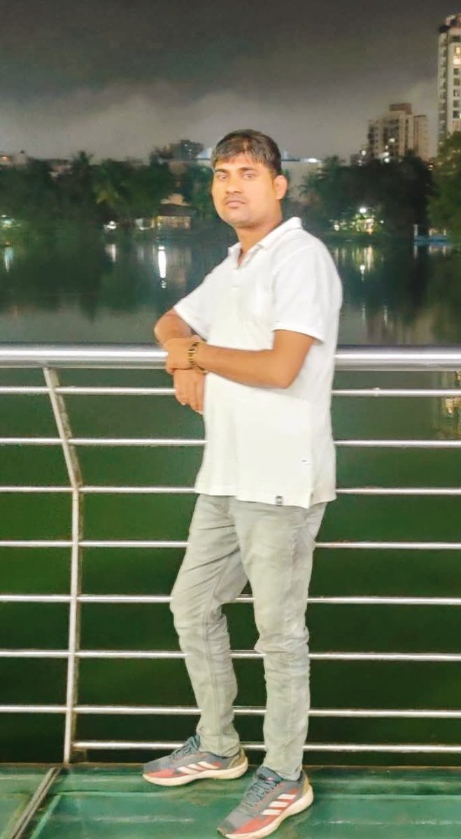 देवारांचल उत्थान सेवा समिति के साथ कंधे से कंधा मिलाकर चलने वाले तथा हर कार्य में सदैव सहयोग देने वाले भाई दीपचंद यादव जी को जन्मदिन की हार्दिक शुभकामनाएँ।
ईश्वर करें आपका जीवन सदा खुशियों, स्वास्थ्य और सफलता से भरा रहे।🙏🎉🎂
#happybirthday
<a href="/vikasguptauppss/">Vikas Gupta</a>