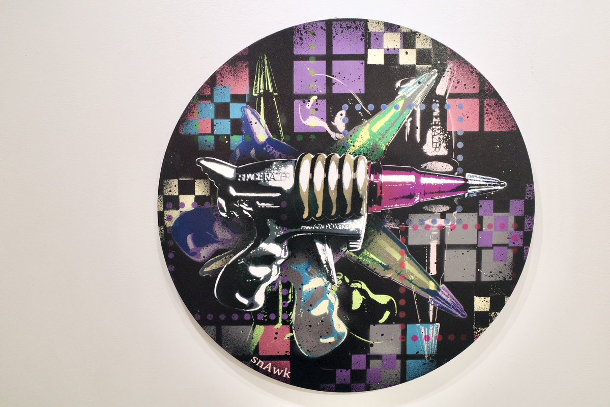 11/15㈯JITSUZAISEIオープンしました！
snAwkさんによる個展「The Earth is Flat and I DOOMSCROLL」の会期は明日までとなりました。本日も21~22時頃までご来店をお待ちしております⚡️

▼ONLINE SHOP
jitsuzaisei.official.ec