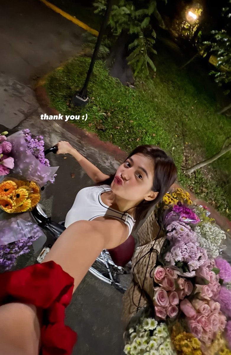 gibbereads's tweet image. Don’t settle for less.

YU MAKE BIANCA BLOSSOM