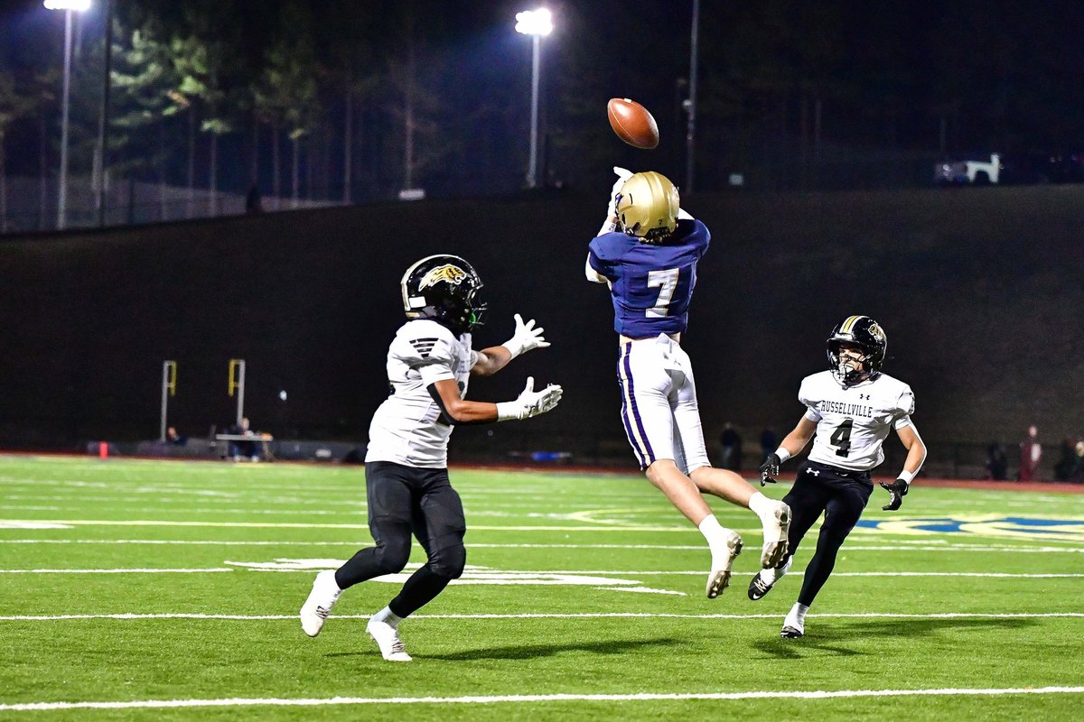 Briarwood maybe somehow topped its performance from last week? The Lions are rolling right now, blowing past Russellville on Friday.

280living.com/sports/Briarwo…