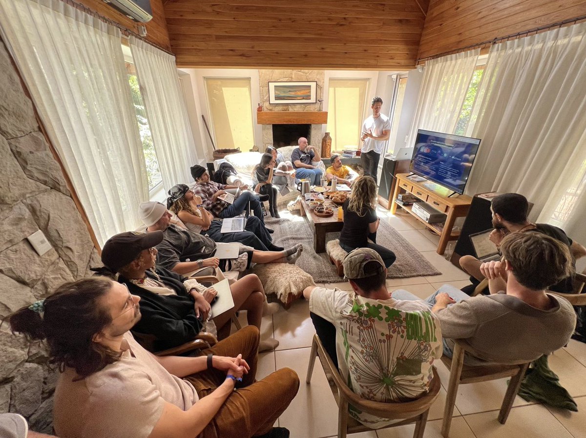Aura_Sci's tweet image. Rodo (@cypherpunkfish1) from @Aura_Sci  participated in DeSci discussions during the recent JoinEdgeCity Patagonia event held at the @DeSciWorld  / @bonfiresai house. Conversations covered topics including AI, frontier science, biotech, longevity, citizen science, and AI agents,…