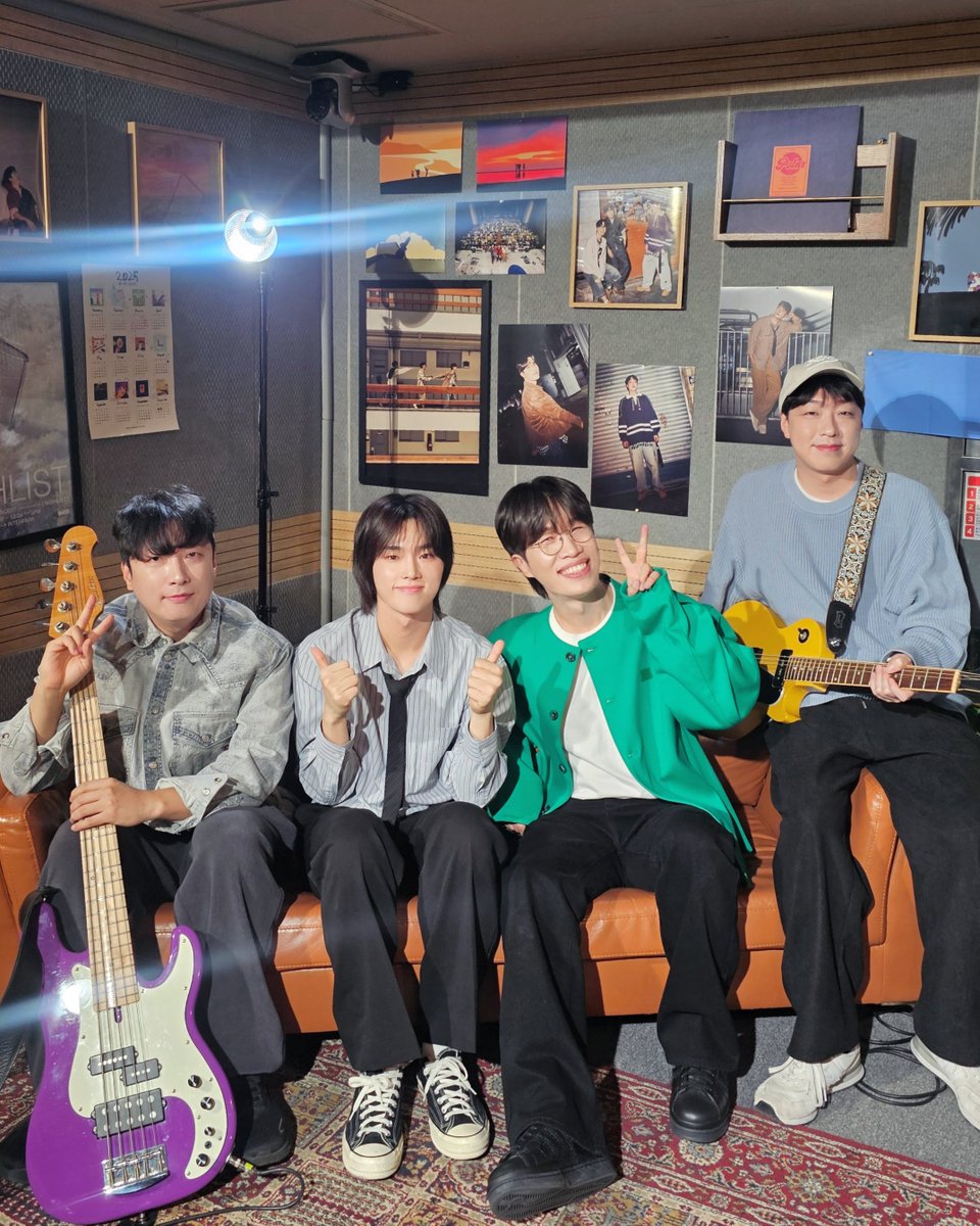 band_SORAN's tweet image. #사마죄 𝐂𝐡𝐚𝐥𝐥𝐞𝐧𝐠𝐞 𝐰𝐢𝐭𝐡 Xdinary Heroes 정수 @XH_official 

#소란 #SORAN
#고영배 #서면호 #이태욱
#XdinaryHeroes #엑스디너리히어로즈 #정수 #Jungsu
#DREAM #사랑한마음엔죄가없다