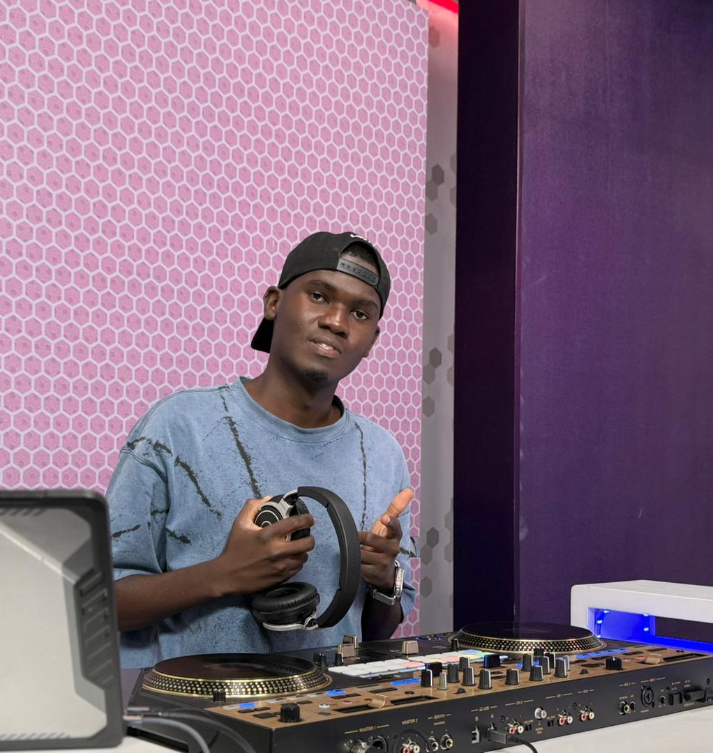 The General <a href="/iamdjdenno/">DJ Denno The General</a> is on the decks delivering the official Saturday vibes on <a href="/ntvuganda/">NTV UGANDA</a>.

Tune in as he delivers a performance you don’t want to miss.

#Realdeejays | #NtvTnation