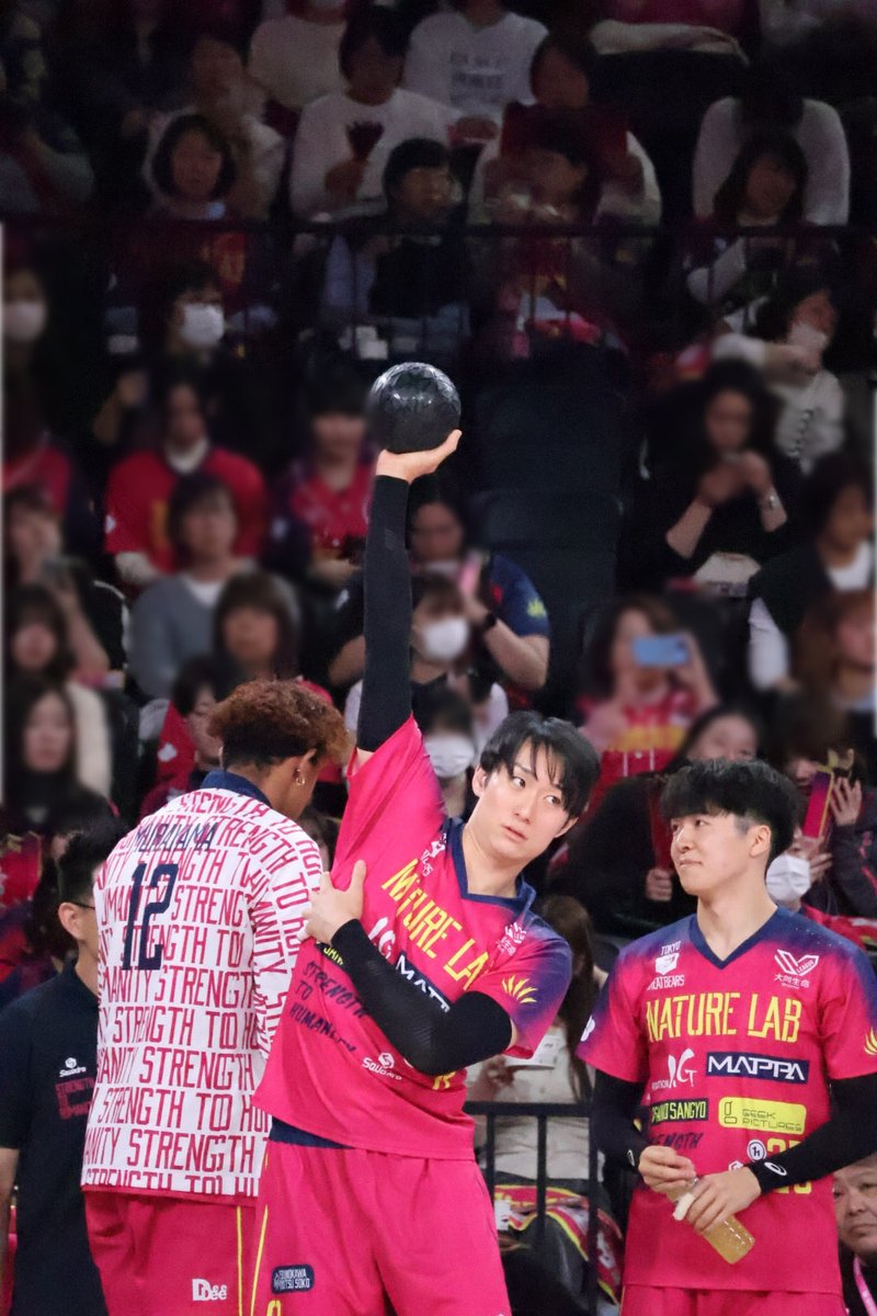 2025.11.14 アップ中の柳田選手(ボール)