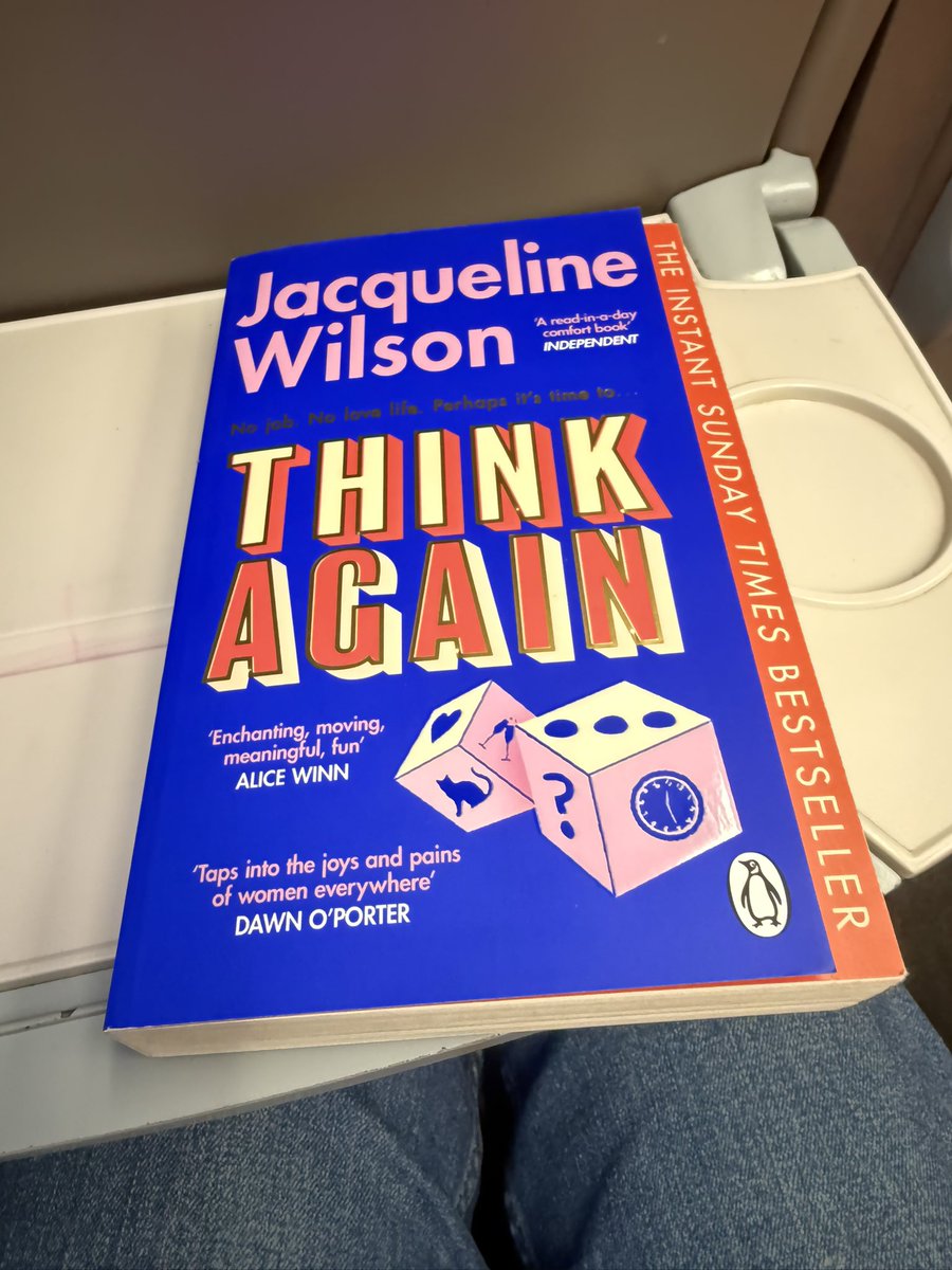 Mrs Jagger has a choice of reading this morning on her journey to London! <a href="/MrsRLSaunders/">Rachel Saunders</a> <a href="/OpenUni_RfP/">Reading for Pleasure 🧶</a>