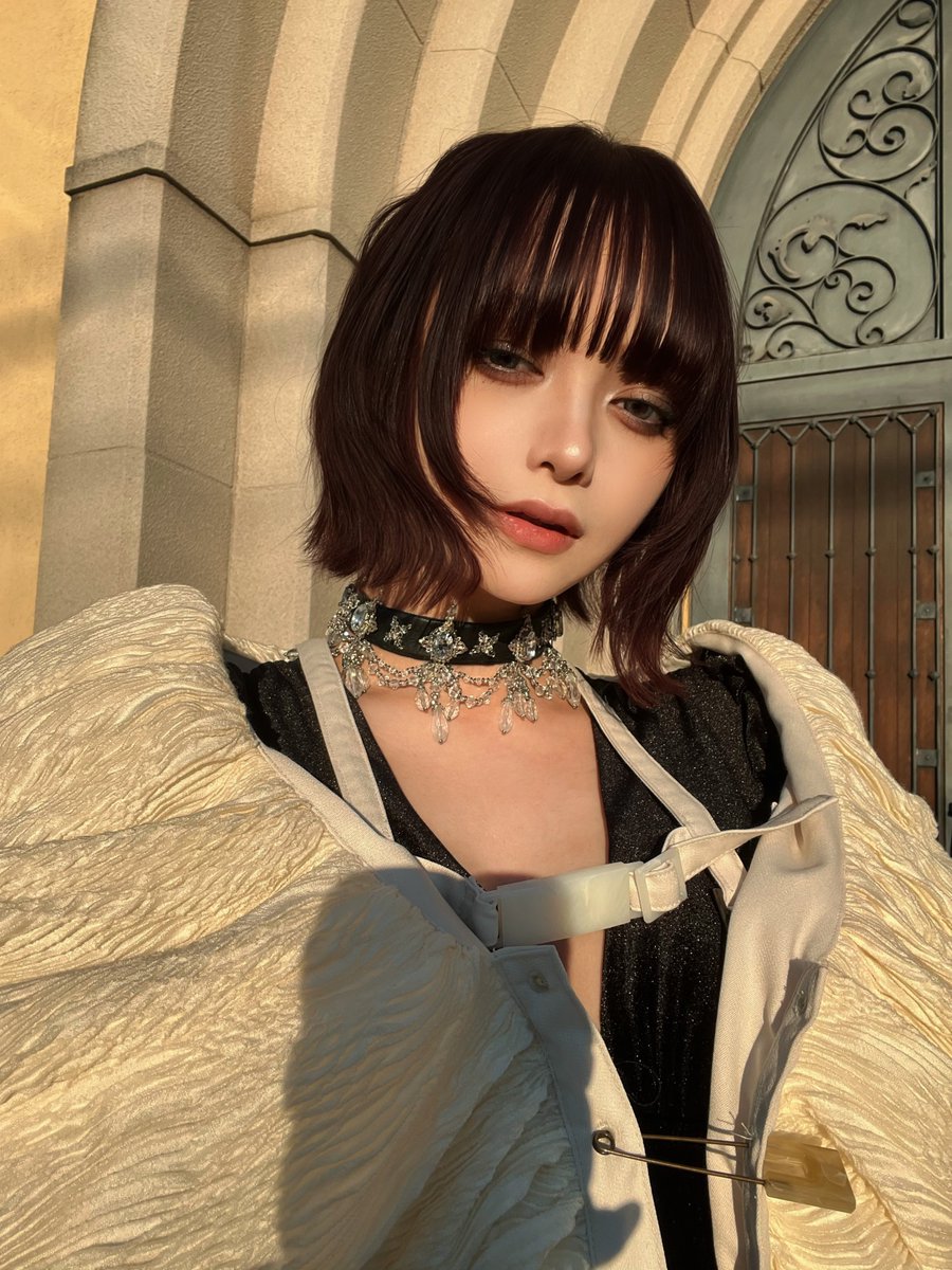 眩しくて目が開いてないだけの写真ってバレてないはず。。