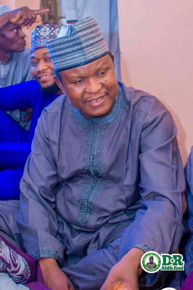 Maxajee's tweet image. The unlawful arrest and ongoing detention of our friend and brother, Comr. @AbbaM_Abiyos, by the Roni Local Government Chairman, Dr. Abba Ya’u, is a troubling disregard for both the constitution and the people he is meant to serve.

While steps are being taken to secure his…