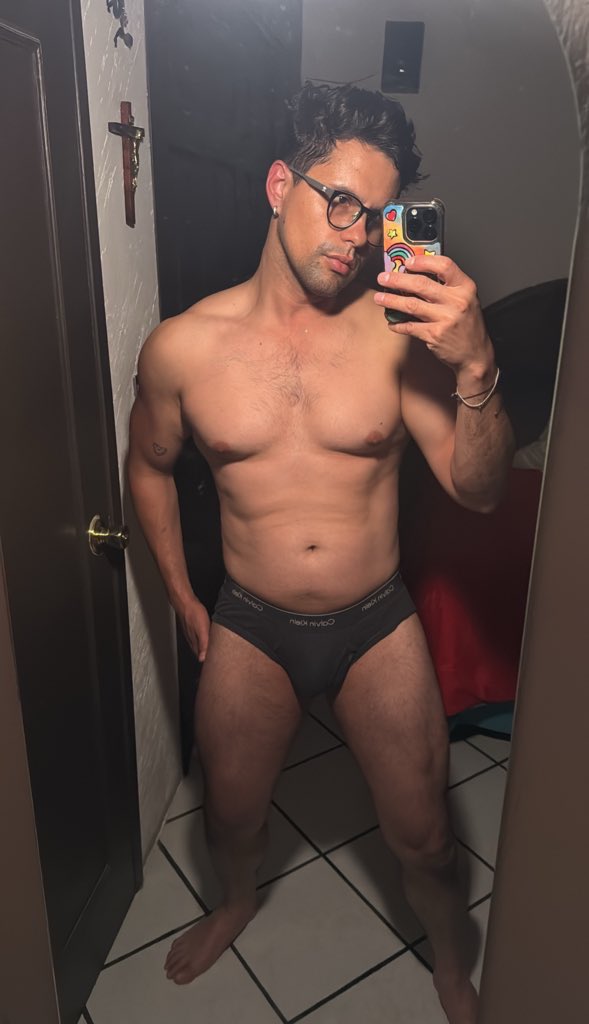 SOYDARIOSB's tweet image. 🖤✨