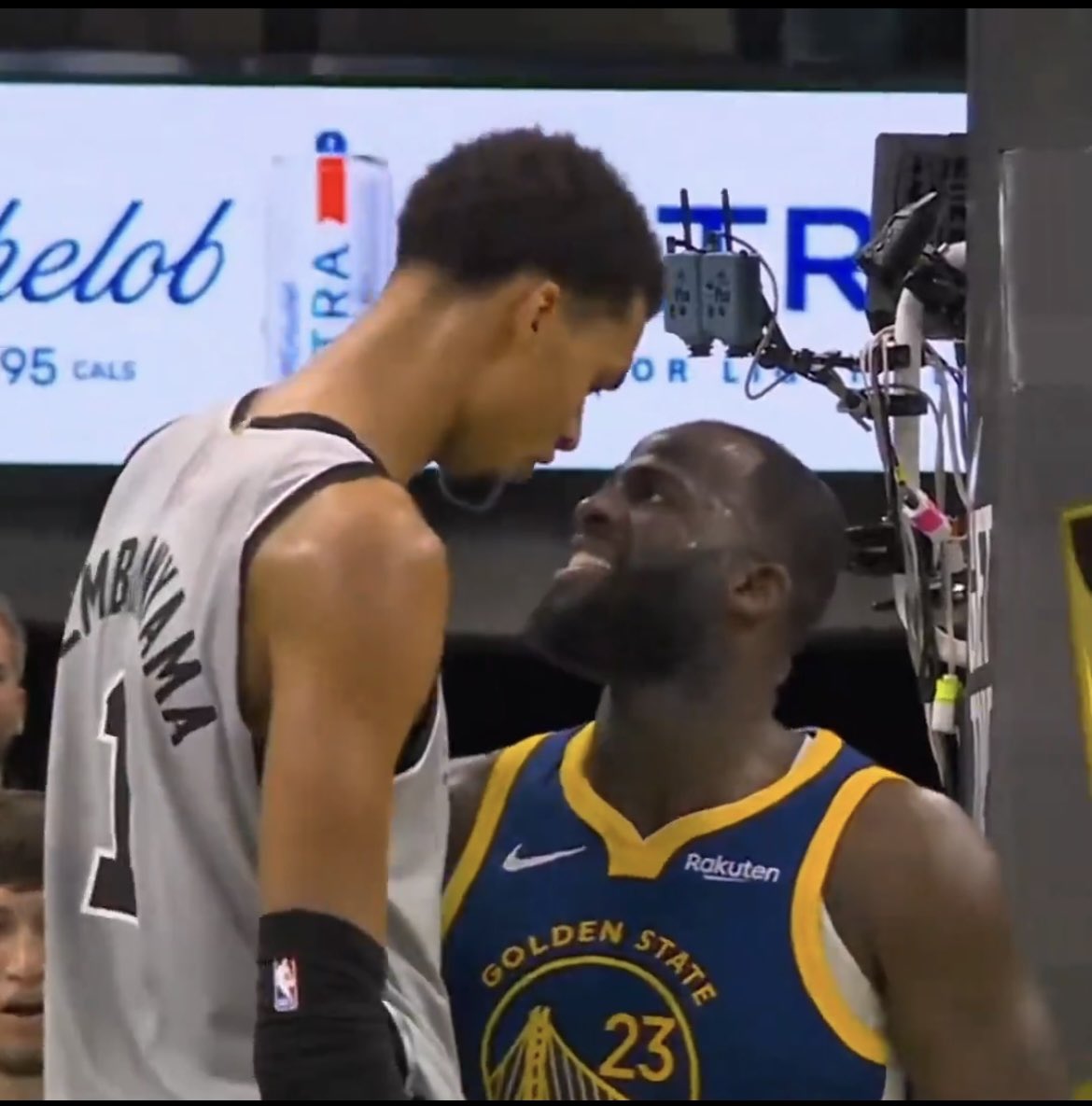 ripbean8's tweet image. 