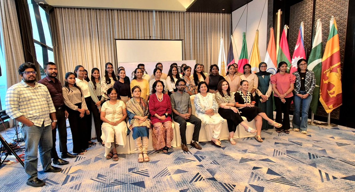 binagandhideori's tweet photo. SAARC Forum for Culture: Remembering the 20th century Women in Culture held from 21-23 October. https://t.co/zAdQYNADmP