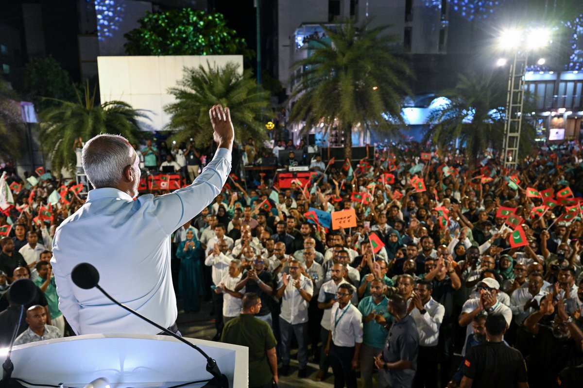 ShumbaGong's tweet photo. 2/20 1️⃣ Historic turnout = Historic mandate

People came from every atoll because they SEE the change.
No previous government has ever had this level of love and unity.
Maldivians have spoken - loud and clear. 🇲🇻❤️

#MaldivesFirst https://t.co/xJTKNXWlZe