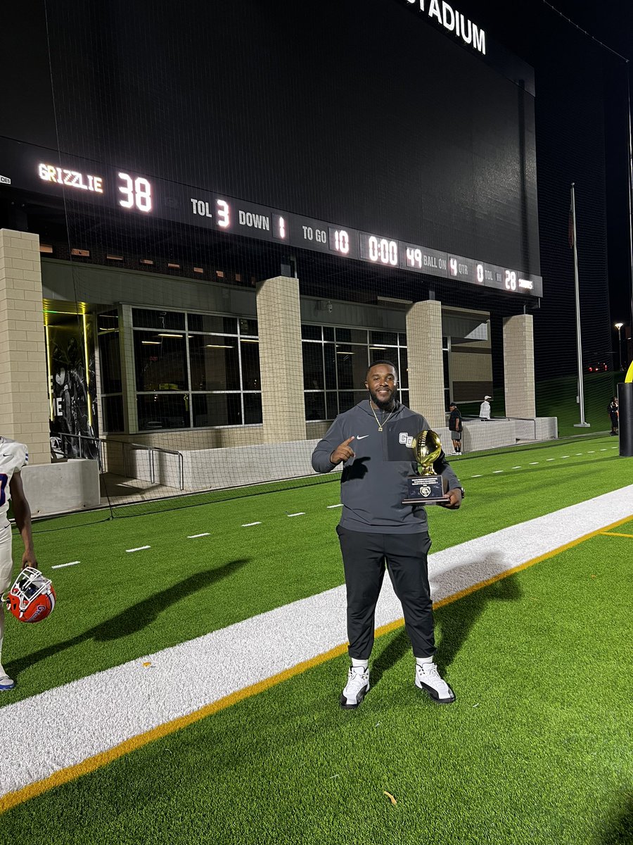 Coach J. Foster tweet media