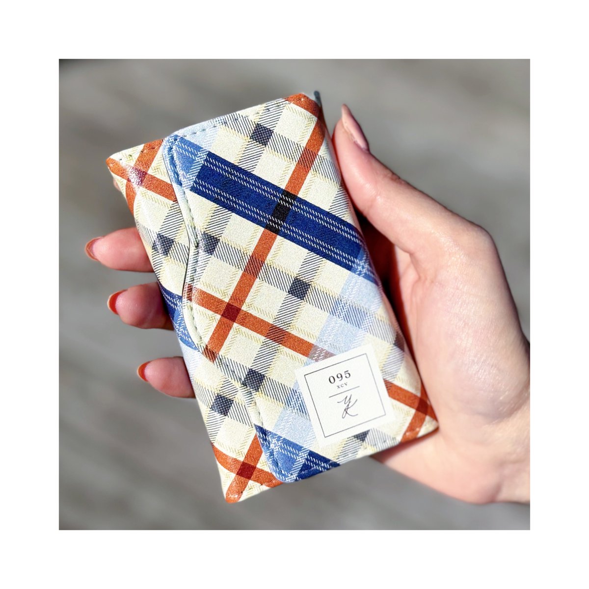 キセキリオページ 𝙉𝙀𝙒 ｜キーケース 伯仲チェックver 4つの鍵を収納できます 内部に2