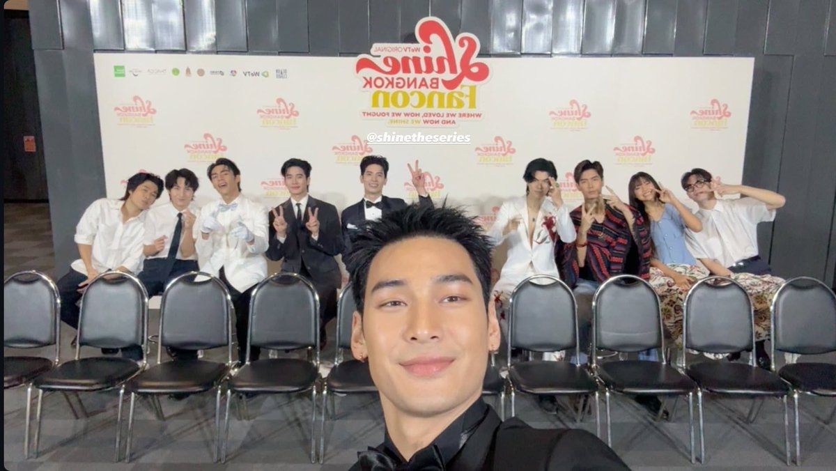 แบบว่ามีน้ำตาจำนวนมาก เหมือนทุกตัวละครมาโลดแล่นในชีวิตเลย หล่อสวยกันฝุดๆ  🤧🥹😂😭😭

#ShineFancon