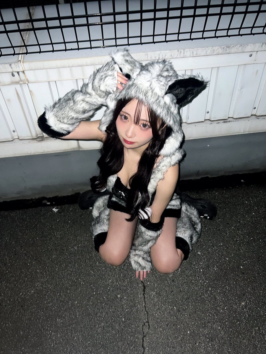 X動かないってよくお客様に言われるのでハロウィンの載せとく🥲
SNSがんばる꒰  ᩚ⸝⸝•̥ · •̥⸝⸝  ᩚ꒱
#コンカフェ #岡山コンカフェ #コンカフェ嬢 #コスプレ