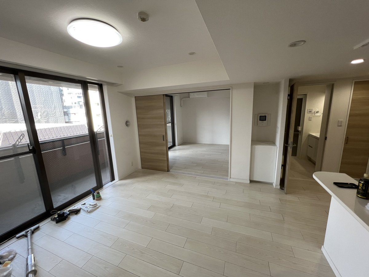 junzero0's tweet image. 1年ほど住んだ西川口

男1人で住むには問題なかったけど、歩きタバコしてる人が多くてキツかった

日本語が聞こえないくらい外人も多いけど、そこまで気にならなかった。夜は大声で話しながら歩くからうるさい

夜一人で妻を歩かせれないけど、個人的には住める街
お世話になりました👍