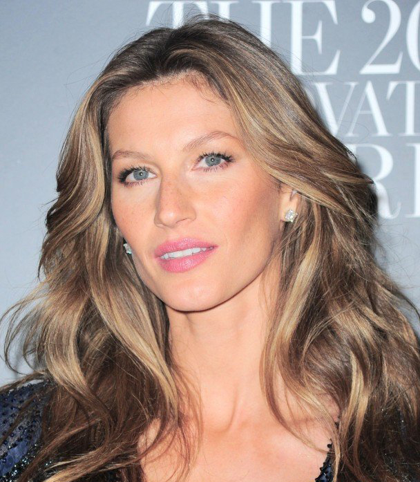 Ryoko___xyz's tweet image. ディカプリオも見事に金髪ウエーブ男顔美女が好きで全然ブレてないんよなー（写真は全部歴代元カノ）