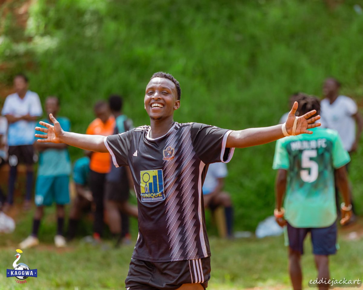 On the Pitch, even a second of Joy becomes a lifetime memory 🤩
Coz the final whistle doesn’t end the story, it starts memories !!
#KaggwaLeagueSN5