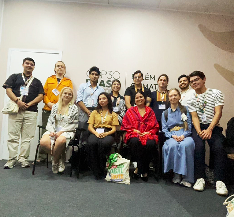 Se realizó el foro "Incidencia de las Juventudes Latinoamericanas en la Lucha Contra el Cambio Climático" en la #COP30 donde se compartieron experiencias y acciones para la lucha frente al reto climático y donde nuestros delegados de #UNAImx participaron de manera importante.
