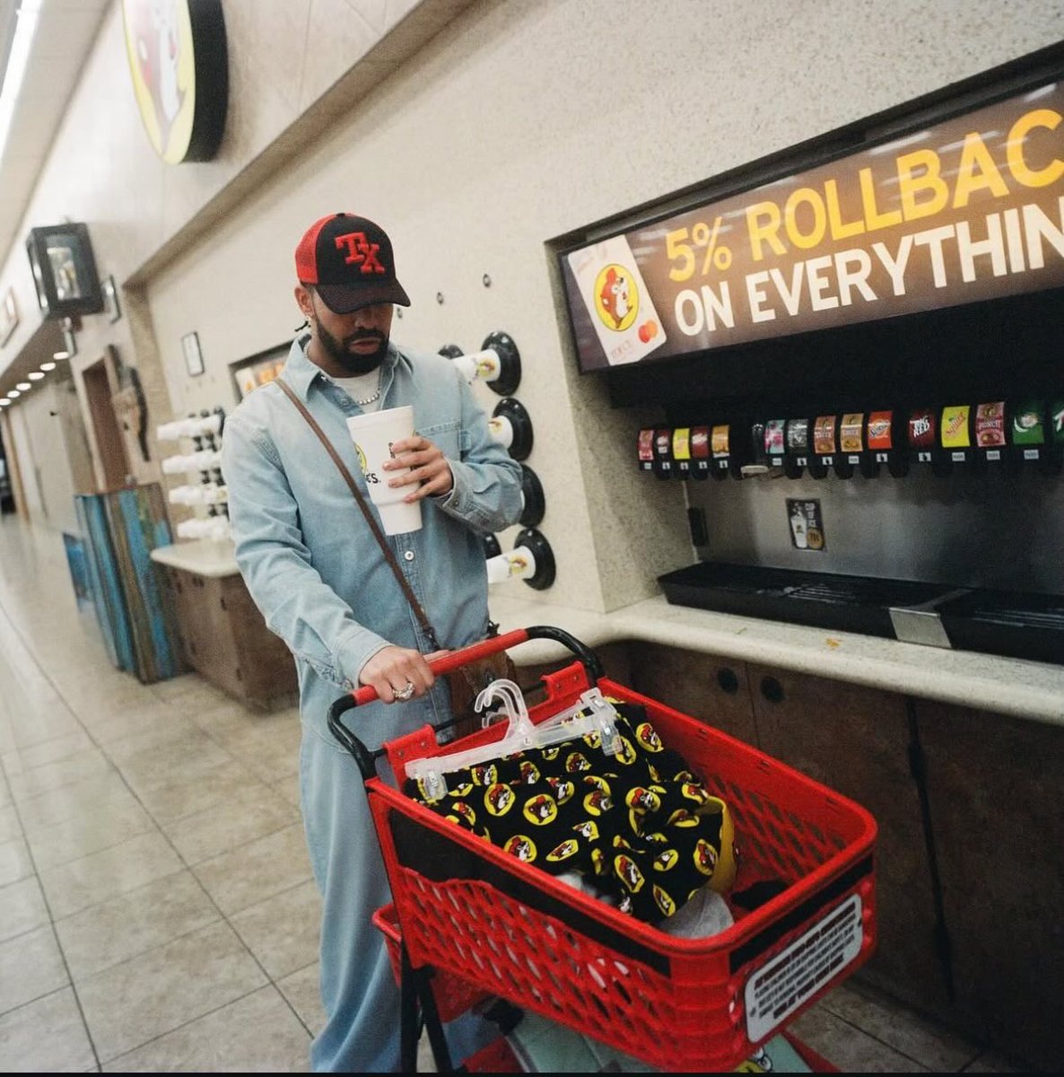 plottttwisttttt's tweet image. 🐐