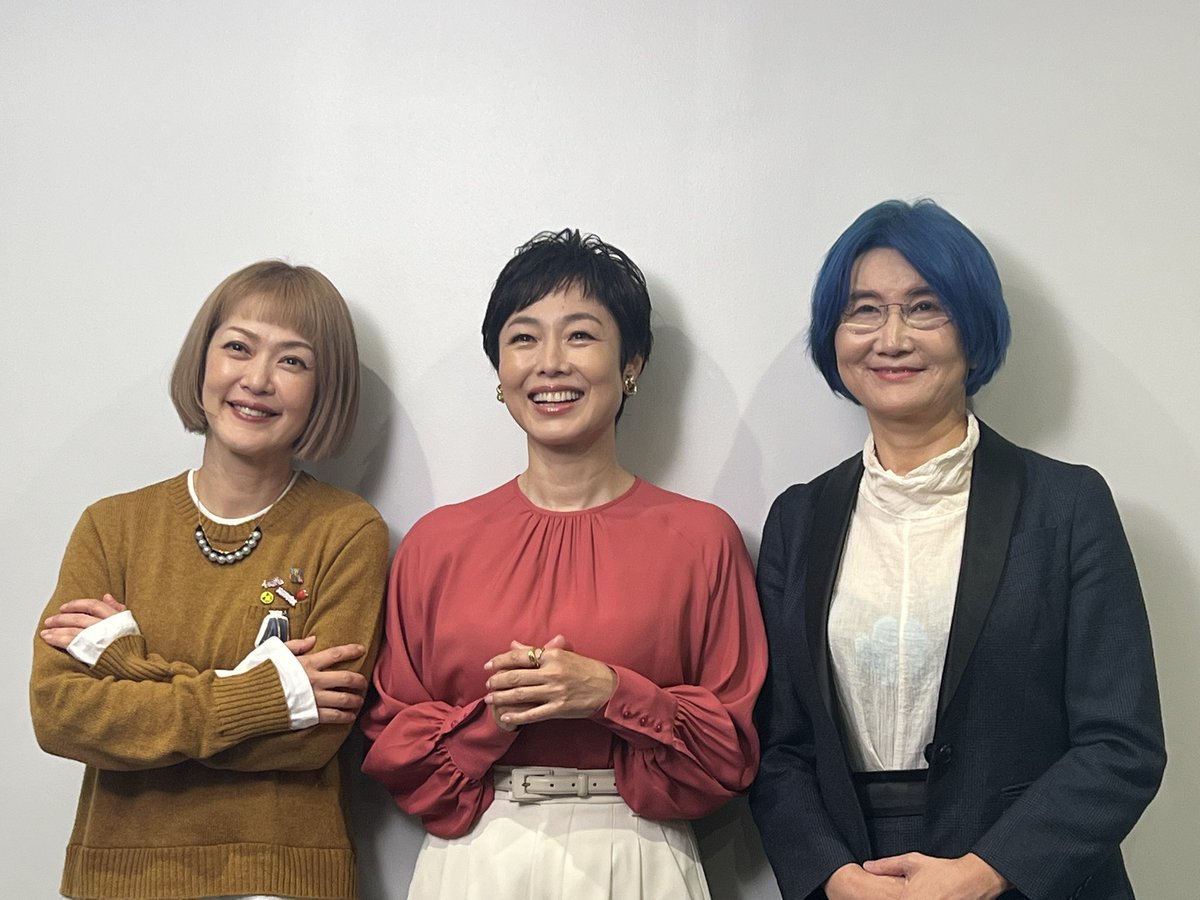 Luna_Clinic's tweet photo. ゆきリジチョです。
Aging Gracefully
尿トラブル対策セミナー
で有働由美子さん
松嶋尚美さんと
共演しました。
尿もれネタ炸裂でした。
#関口由紀 
#女性医療クリニックLUNA 
#尿もれ 
#有働由美子 
#松嶋尚美 
#バップフォーレディー https://t.co/tPpCojojX3