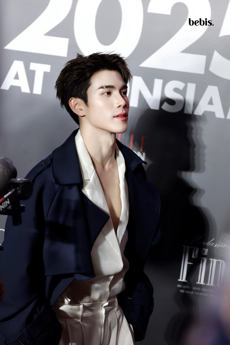 bebisx98's tweet image. สง่างามมาก 🐈‍⬛

MODEL FOURTH IN EFW 2025 
#STUDIOUNKNOWNxFOURTH
#Fourthnattawat @tawattannn