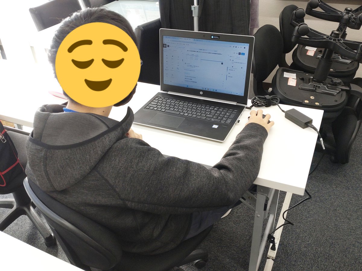 it_lecture's tweet image. 中級コースはロボット。
前後の向きに2つのモーションセンサーを付けてる障害物を検知しながら進みます。
上級はWordpressを使ったホームページ作り。
フルサイト編集できるテーマを使って自由なデザインに挑戦しています。

AB-Netキッズプログラミング講座 abnet.co.jp/kids/

#キッズ #子ども