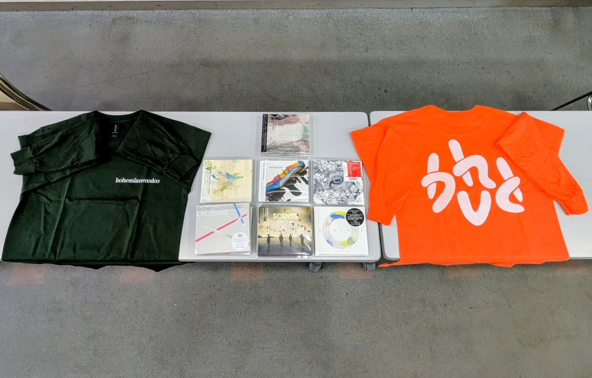 【NEW MERCH】
本日のbohemianvoodoo add more では、新たに深緑・オレンジのロゴ・ロンTが登場‼️
¥5,000で販売しております✨
お見逃しなく👀👀