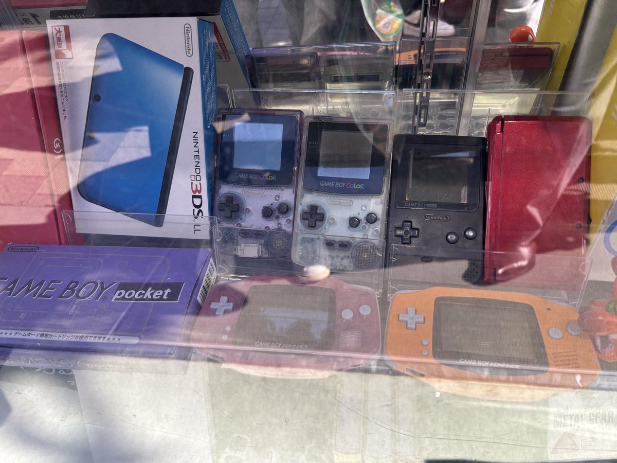 秋葉原で「ゲームボーイカラー！？え、ゲームボーイポケット