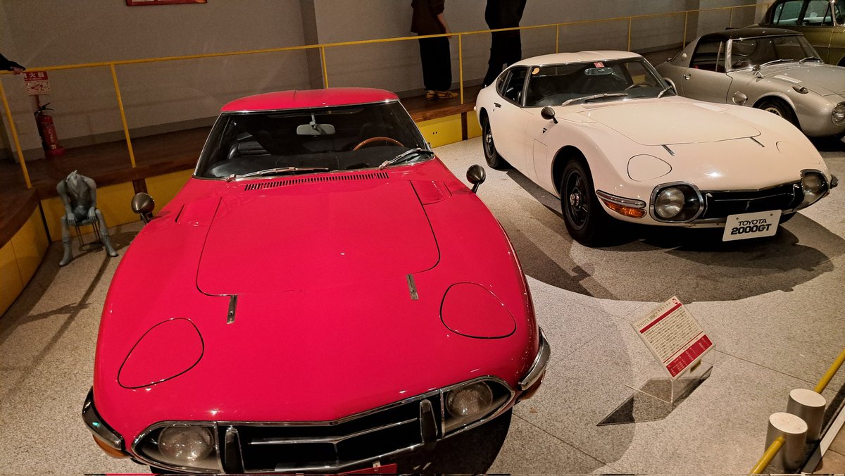 Daishinsei1's tweet image. 四国自動車博物館に来ています。カウンタックのデザインはLP400が一番尖って現実離れしている。異論は認めない😏😏
 #カウンタック
 #S500
 #陸王
 #2000GT