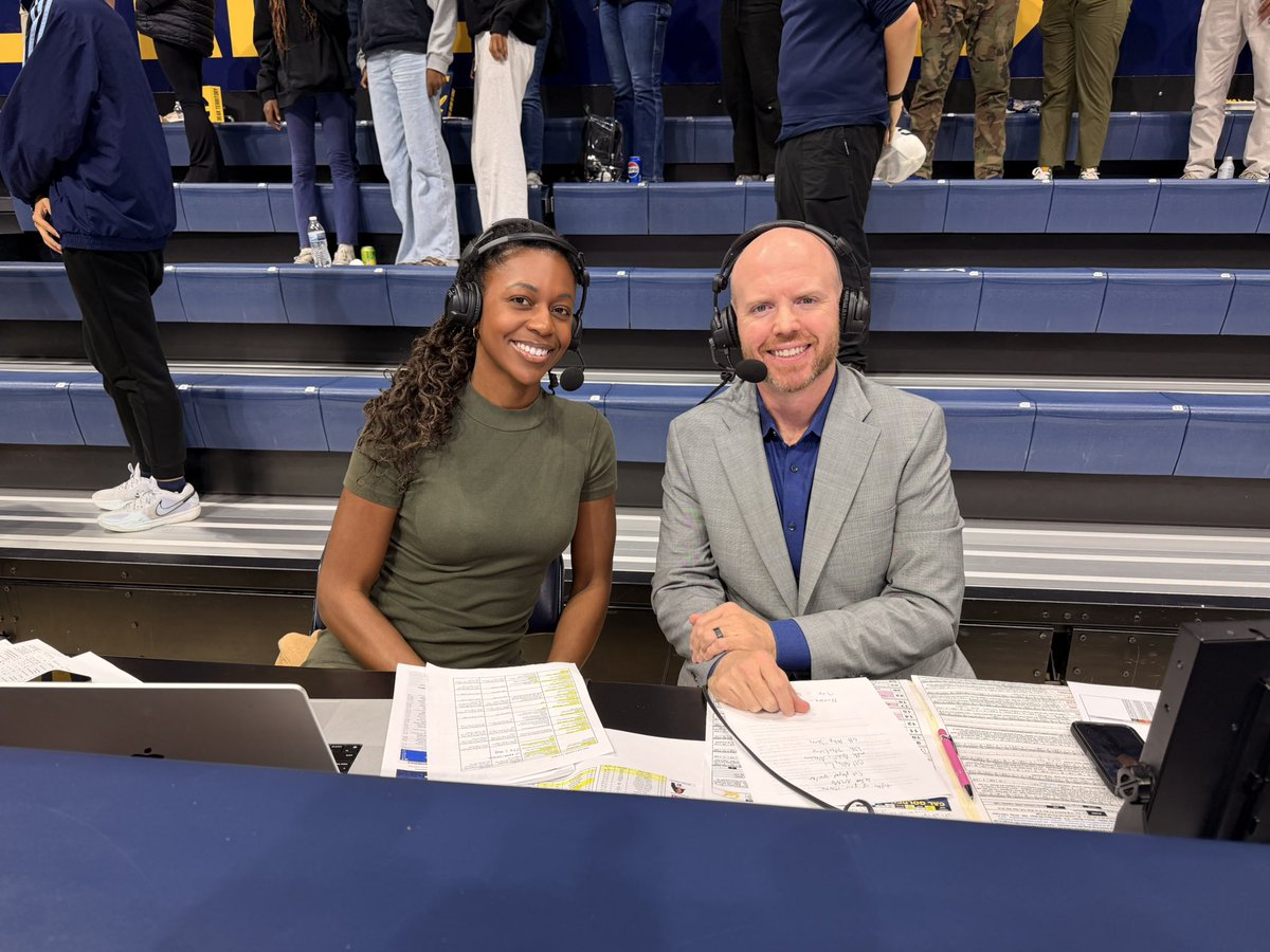 More ACC Volleyball tonight in Berkeley. #10 SMU with the sweep over Cal. 

Great working with former Oregon/Illinois/pro standout Naya Crittenden this season for our ACC Network Extra shows. #NCAAWVB