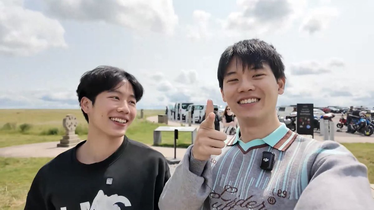 pepim_jj's tweet image. ทฤษฎีเจอเรื่องตลกแล้วจะหันไปหาคนที่ชอบก่อนเสมอนี่จริงว่ะหมอ มีจริงคับหมอ 
#เมมเต็มSS2EP11
#หยิ่นวอร์ #yinwar