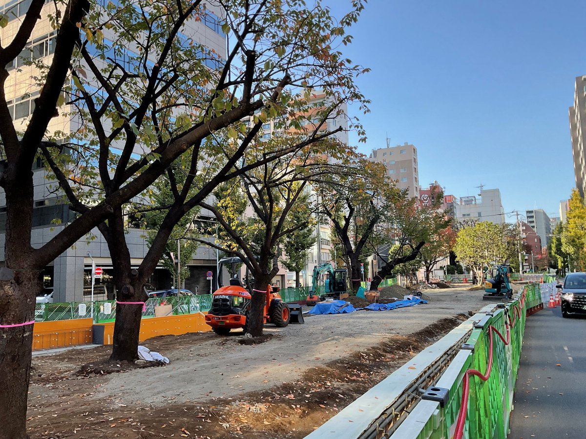 雨上がりのマジョール広場の片隅 Major Assault at Amazake Yokocho! 🤬 The Hamacho River Greenway