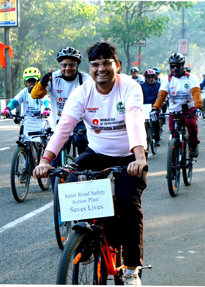 ConsumerVoiceIn's tweet image. As part of the World Day of Remembrance for Road Traffic Victims (WDoR 2025), the Road Safety Network (RSN), Consumer VOICE, and NCHSE organized a Cyclothon in Bhopal to honor lives lost on the roads. The event was organized with the theme: “A Call for Speed Management and a…