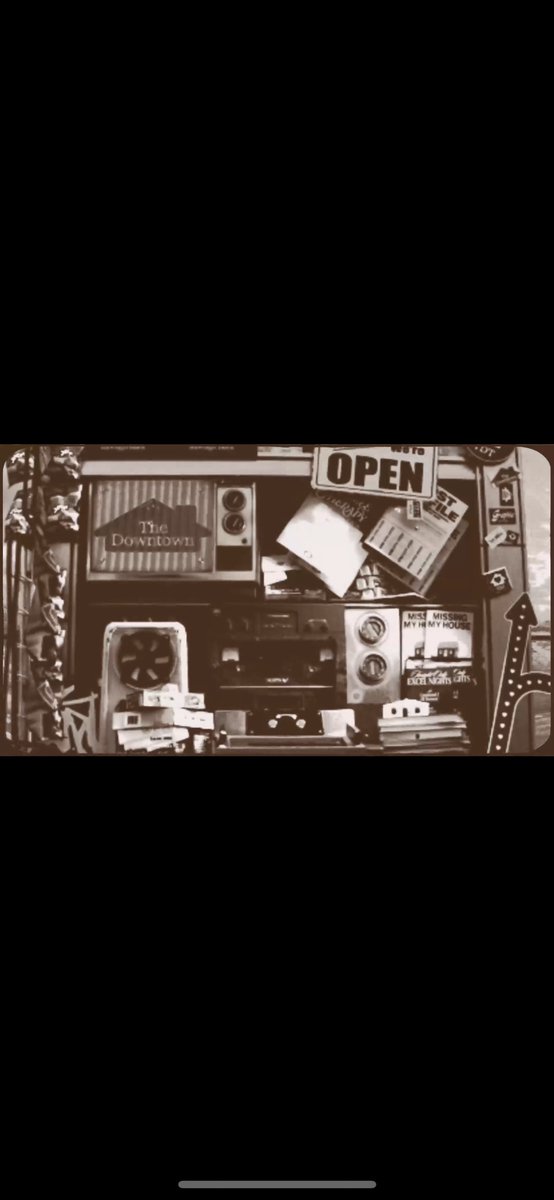 ForJammy_'s tweet image. 제가 블렌더로 열혈 빚은….  홍익대학교 시각디자인과 졸업 전시 홍보영상이 드디어 릴리즈되었습니다!! 🏡 🚗 🏘️