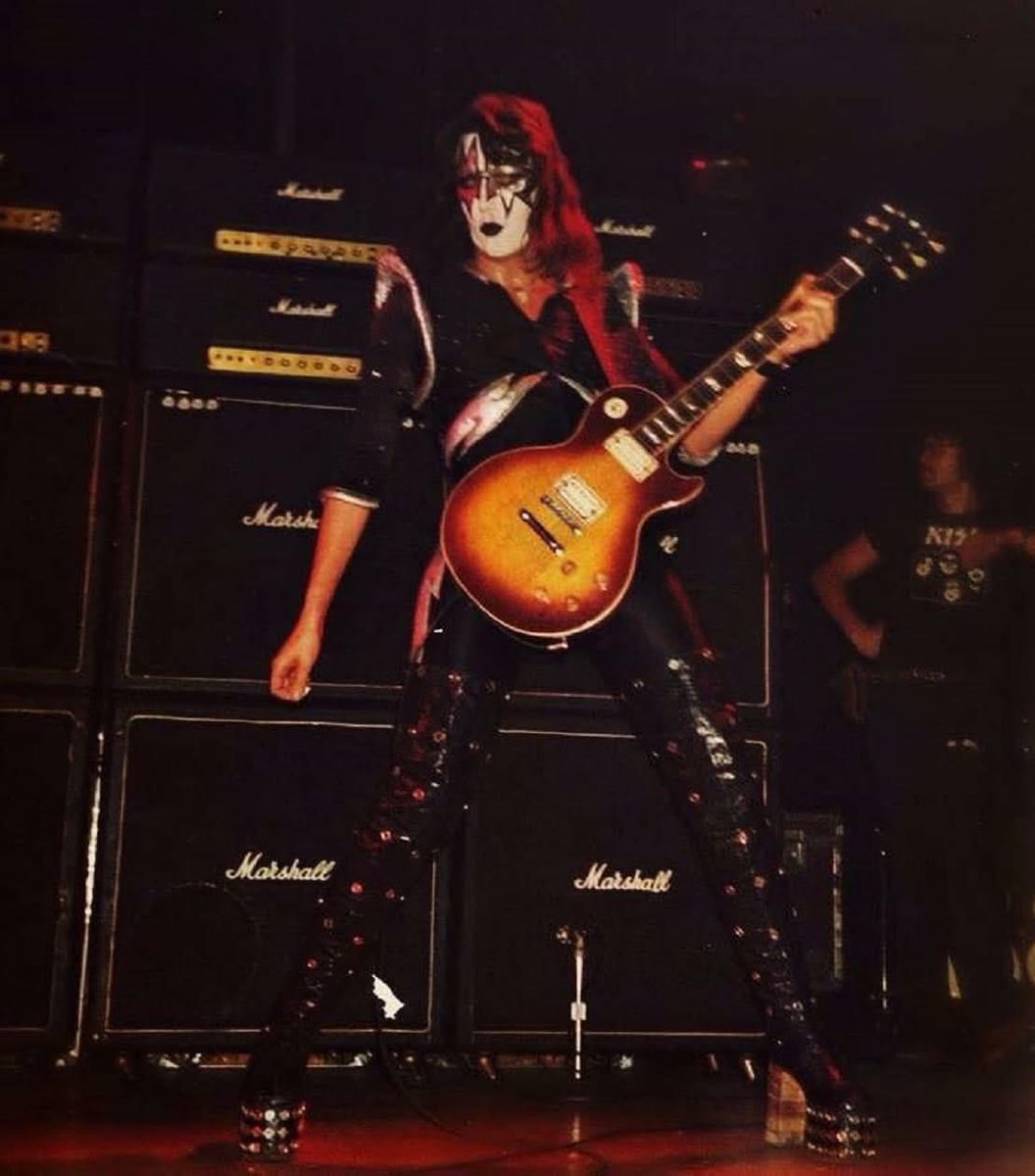 Rockford Armory
Rockford, Illinois, November 15, 1975
📸Mike Powers
#Kiss #KissArmy <a href="/ace_frehley/">Ace Frehley</a> 
#Spaceman