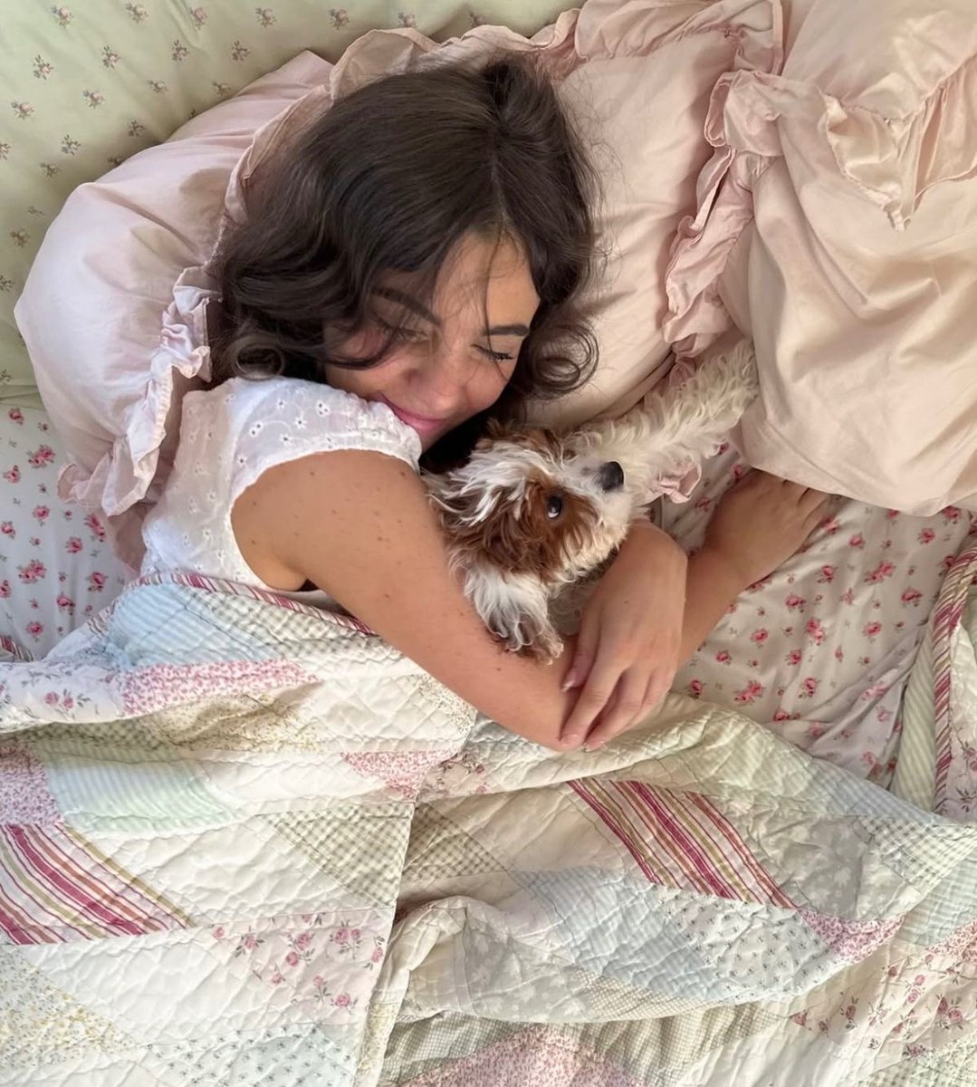 Diorgirlx's tweet image. you soft life era begins when you realize peace can be profitable. 🎀💖